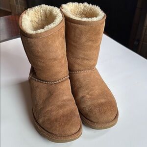 UGG Classic Tan Shearling Boots